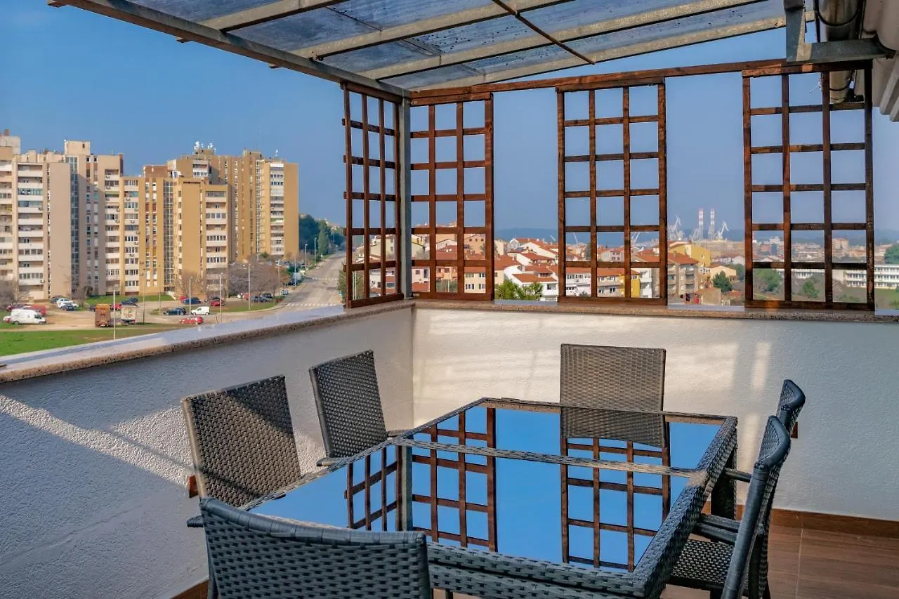 Apartment Rooftop Pula 0*,  Kroatien